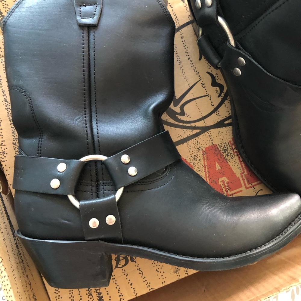 Durango Cowgirl/Western Harness Boots